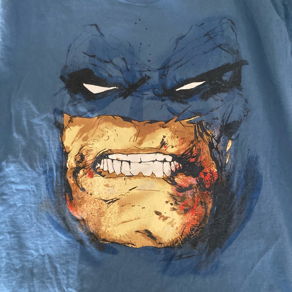 Graphitti Batman Dark Knight Returns T-shirt, size Large